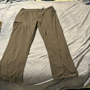 Patagonia Men’s size 36 hiking pants slate gray